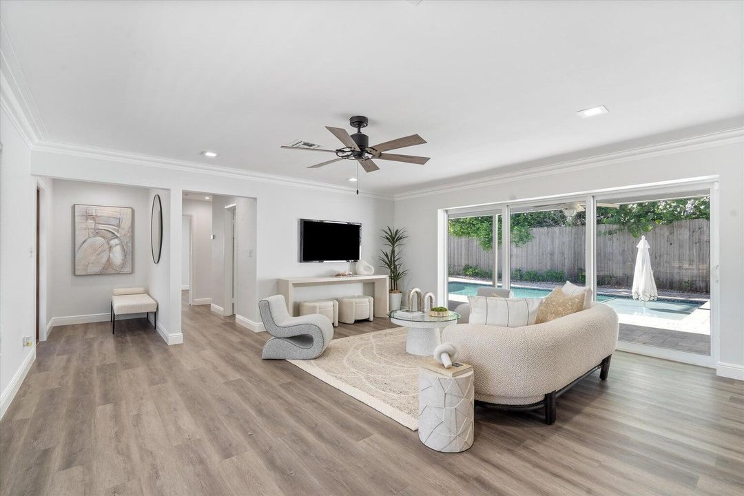 For Rent: $5,500 (3 beds, 2 baths, 2009 Square Feet)