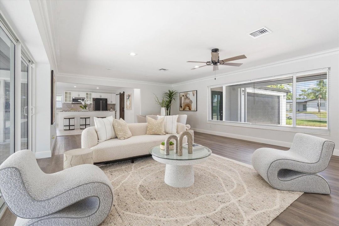 For Rent: $5,500 (3 beds, 2 baths, 2009 Square Feet)