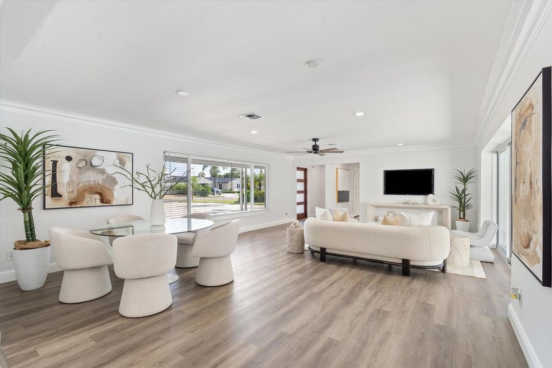 For Rent: $5,500 (3 beds, 2 baths, 2009 Square Feet)