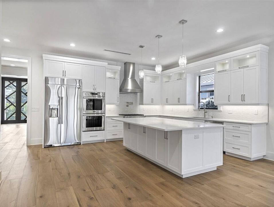 For Sale: $4,295,000 (5 beds, 4 baths, 4312 Square Feet)