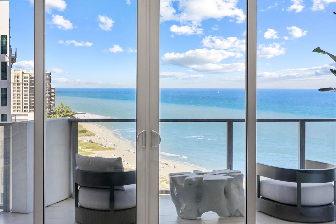 For Sale: $2,495,000 (2 beds, 2 baths, 1465 Square Feet)