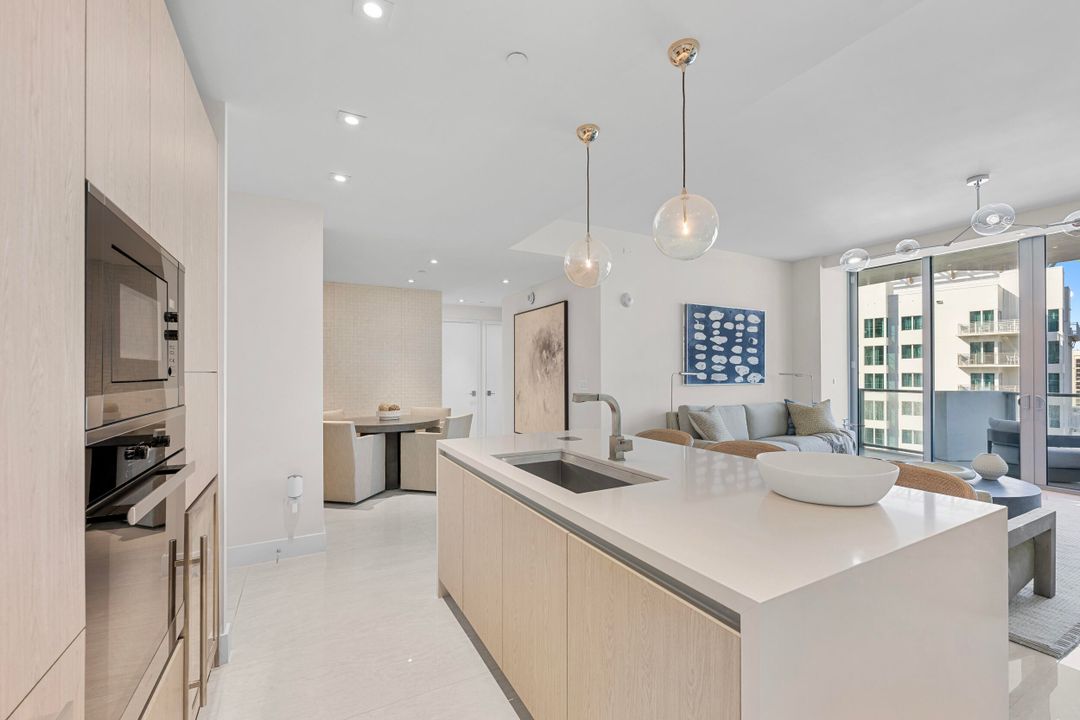 For Sale: $2,495,000 (2 beds, 2 baths, 1465 Square Feet)