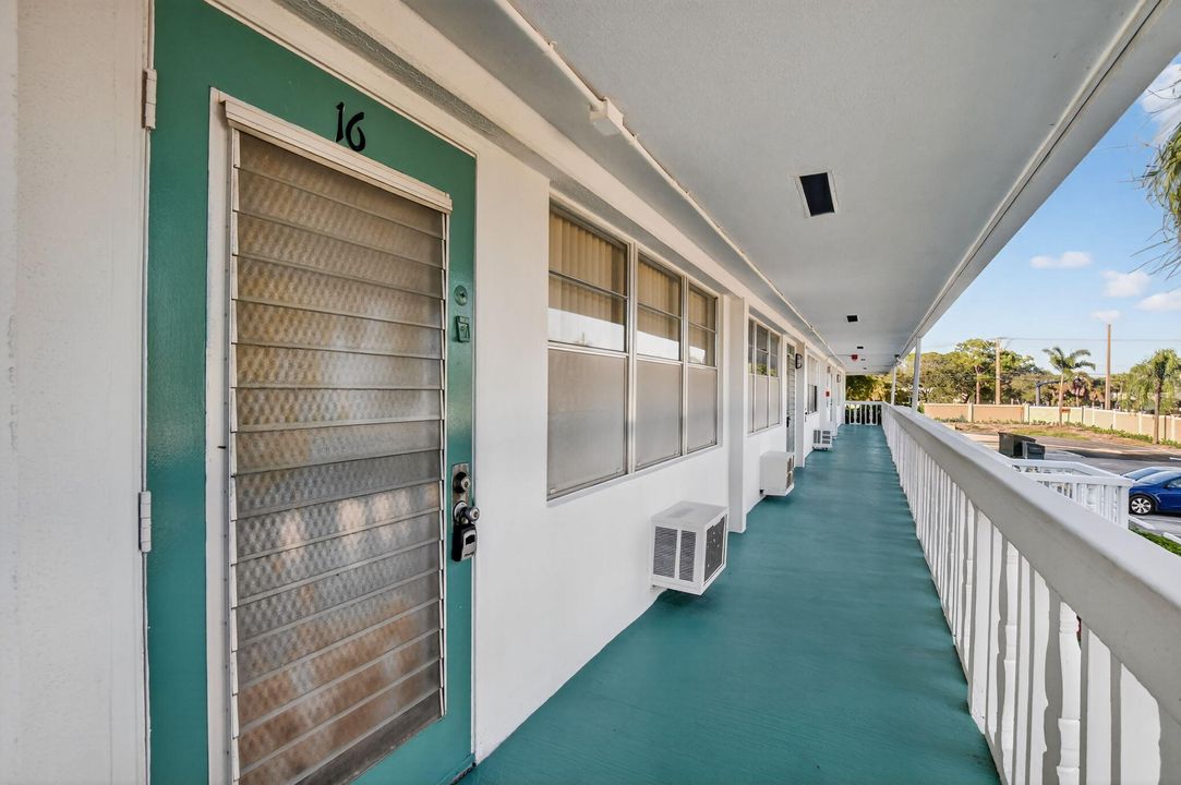 На продажу: $85,000 (1 спален, 1 ванн, 585 Квадратных фут)