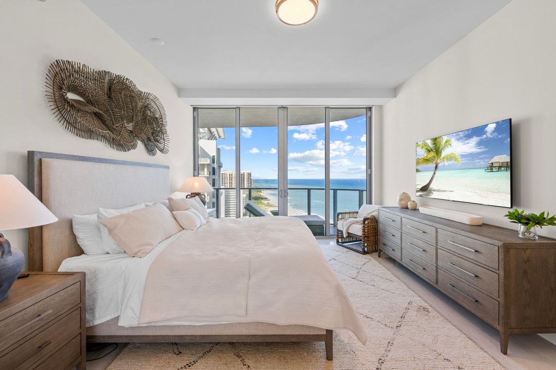 For Sale: $2,495,000 (2 beds, 2 baths, 1465 Square Feet)