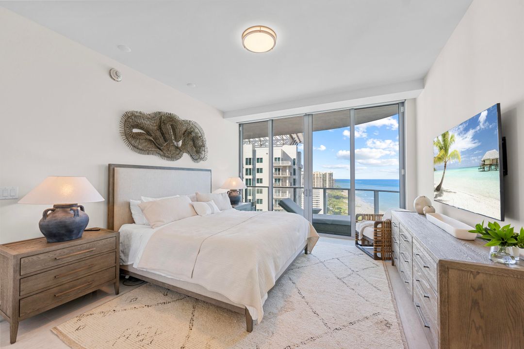 For Sale: $2,495,000 (2 beds, 2 baths, 1465 Square Feet)
