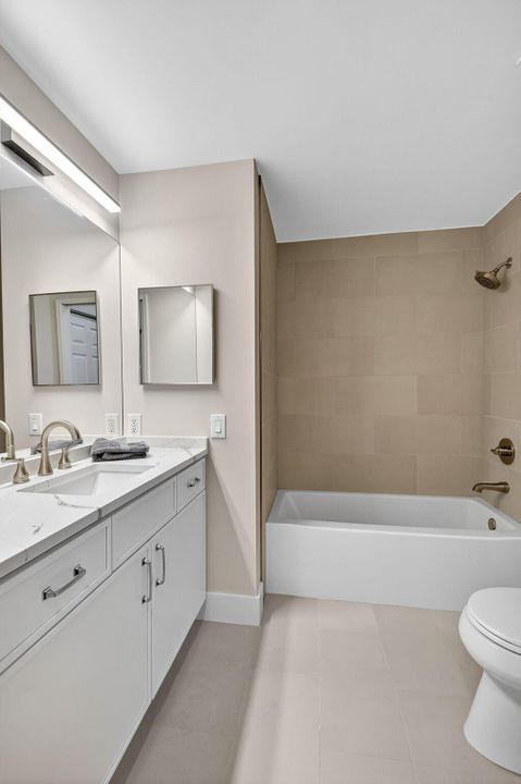 Active With Contract: $3,450 (2 beds, 2 baths, 1120 Square Feet)