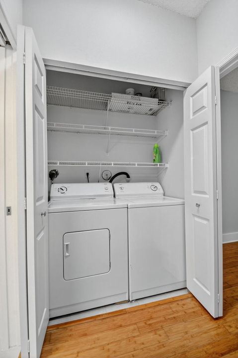 Active With Contract: $3,450 (2 beds, 2 baths, 1120 Square Feet)