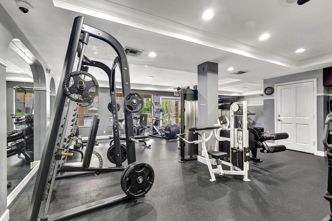 Active With Contract: $3,450 (2 beds, 2 baths, 1120 Square Feet)