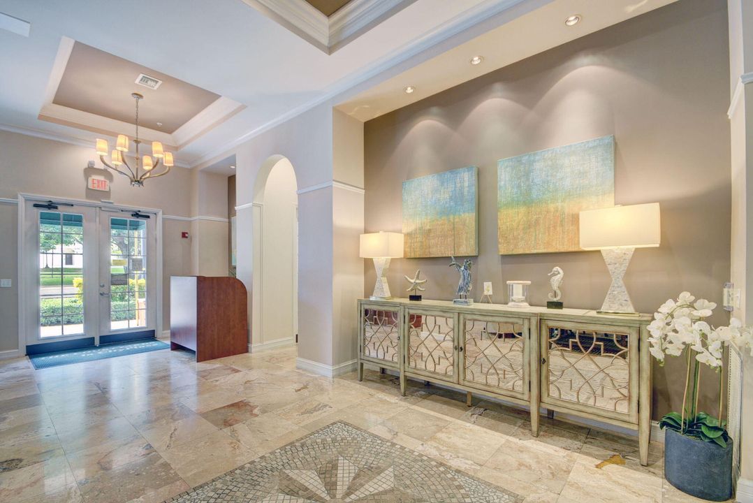 Active With Contract: $3,450 (2 beds, 2 baths, 1120 Square Feet)