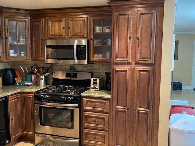 На продажу: $338,000 (3 спален, 2 ванн, 1722 Квадратных фут)