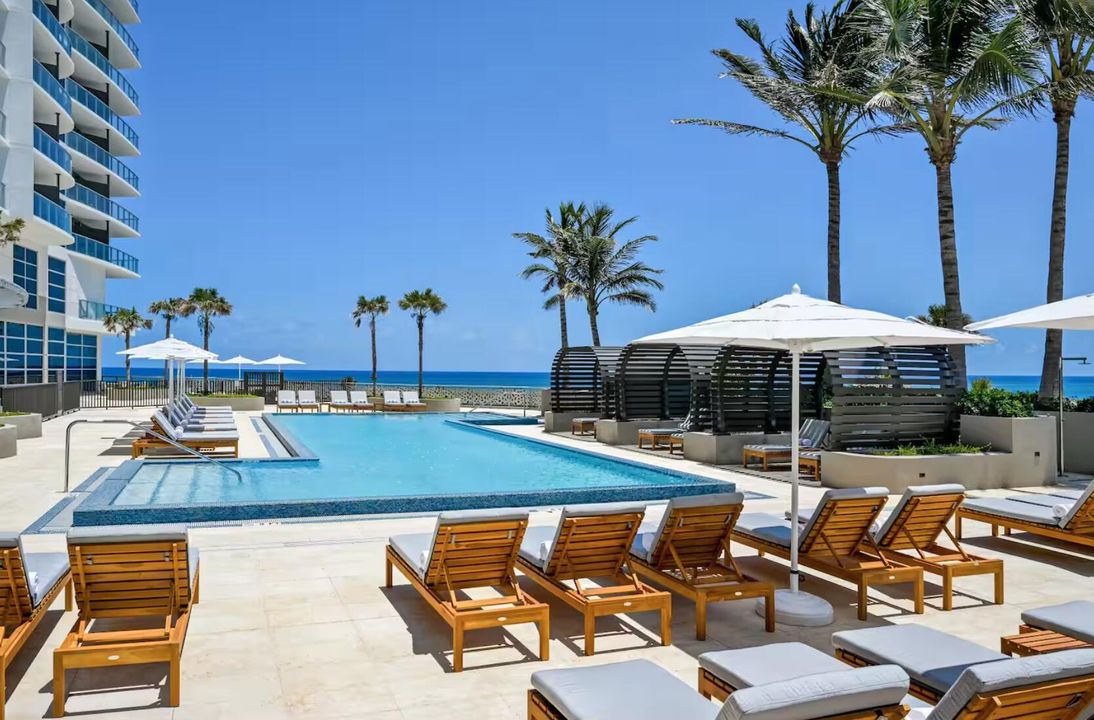 For Sale: $2,495,000 (2 beds, 2 baths, 1465 Square Feet)