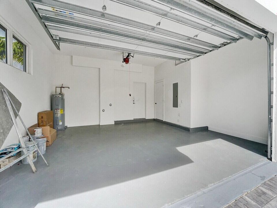 En Venta: $1,399,000 (4 camas, 3 baños, 2405 Pies cuadrados)