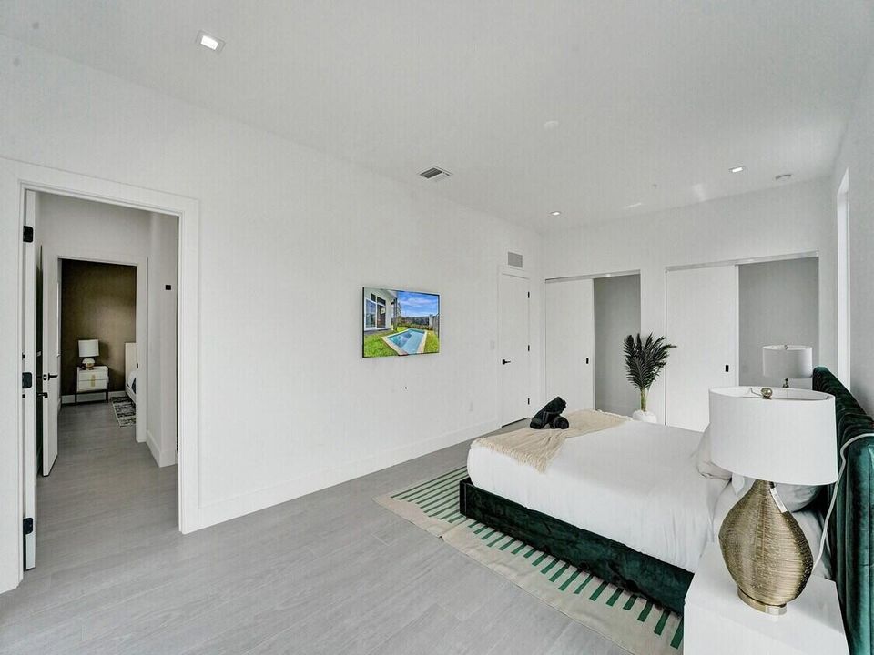 En Venta: $1,399,000 (4 camas, 3 baños, 2405 Pies cuadrados)