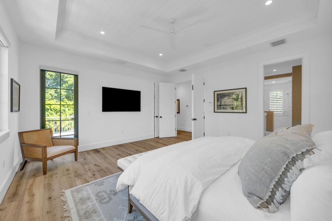 For Sale: $15,000,000 (4 beds, 3 baths, 3458 Square Feet)