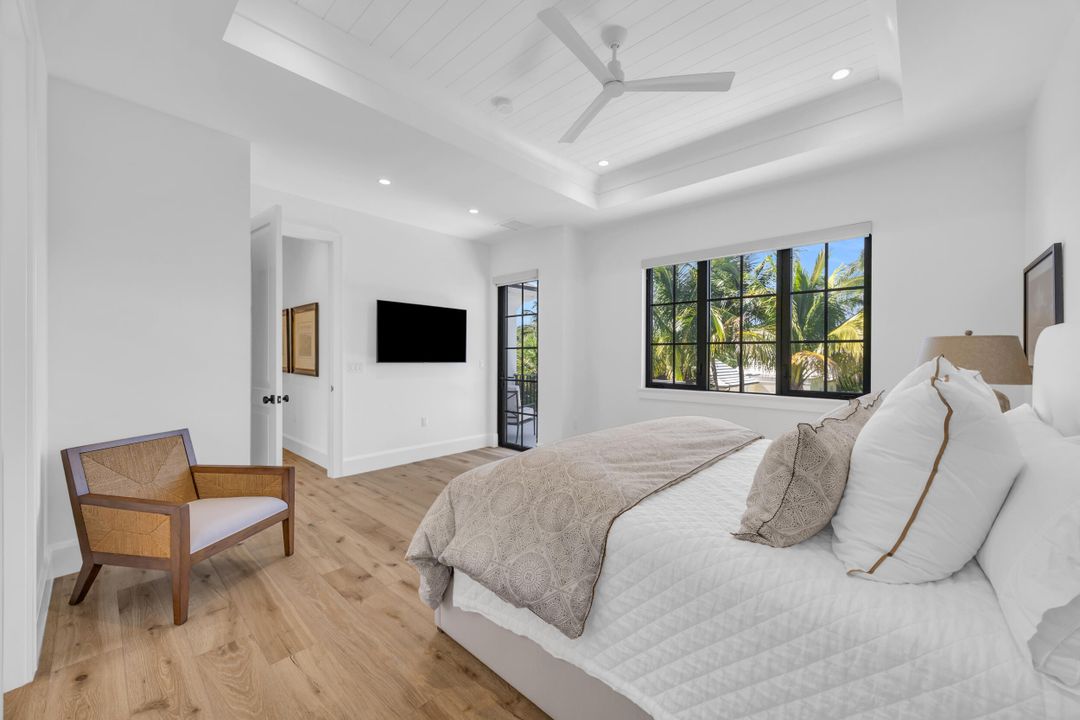 For Sale: $15,000,000 (4 beds, 3 baths, 3458 Square Feet)