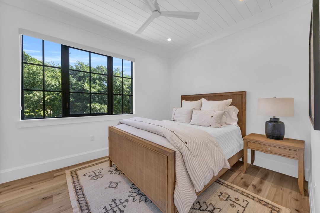 For Sale: $15,000,000 (4 beds, 3 baths, 3458 Square Feet)