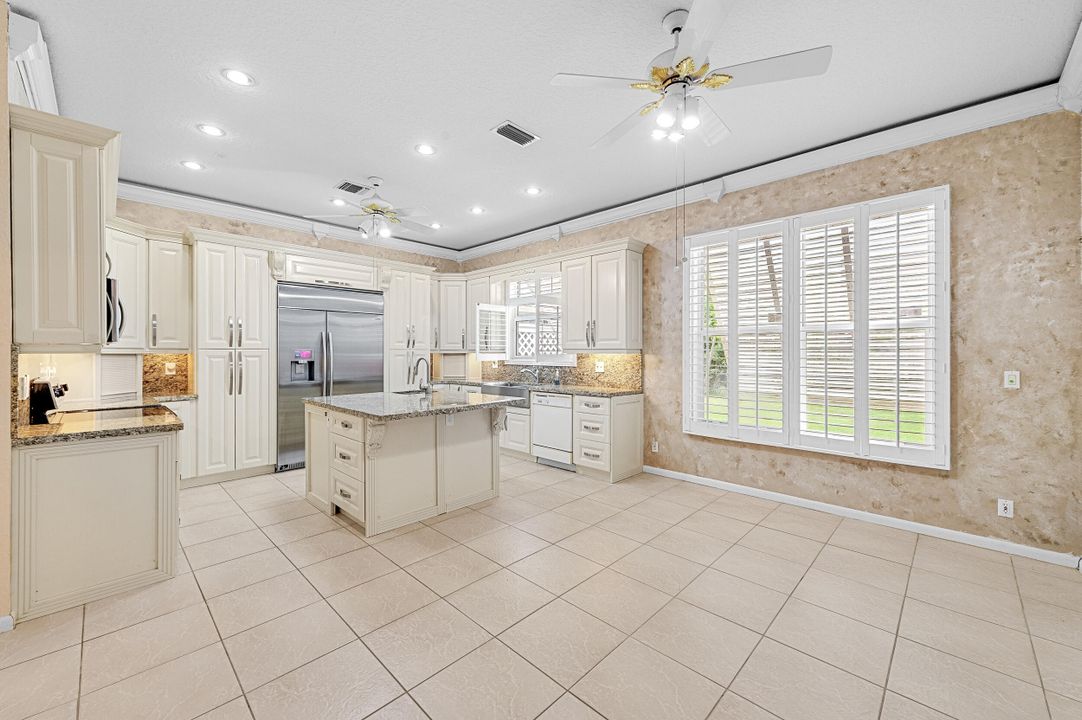 For Sale: $729,000 (3 beds, 2 baths, 2782 Square Feet)