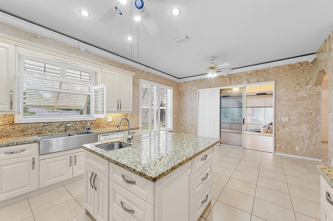 For Sale: $729,000 (3 beds, 2 baths, 2782 Square Feet)