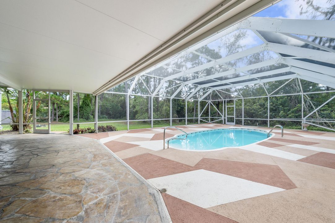 For Sale: $729,000 (3 beds, 2 baths, 2782 Square Feet)