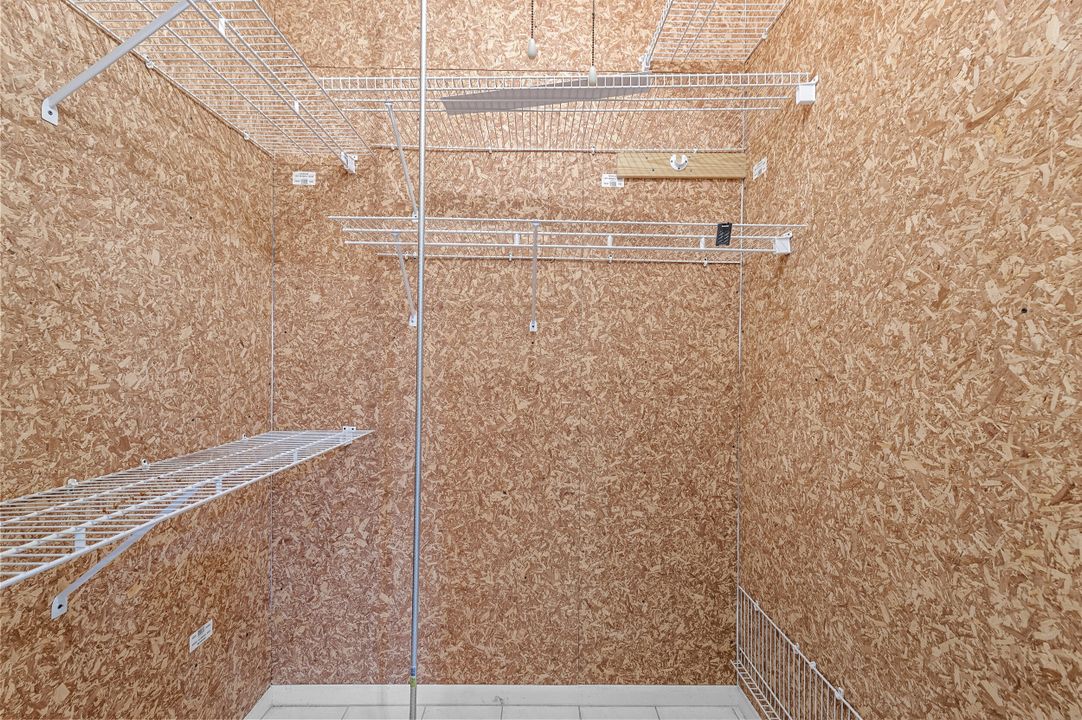 For Sale: $729,000 (3 beds, 2 baths, 2782 Square Feet)