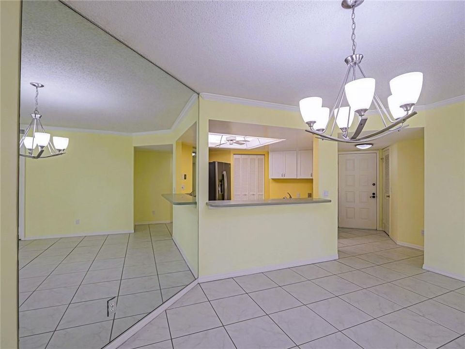 For Rent: $3,400 (2 beds, 2 baths, 1900 Square Feet)