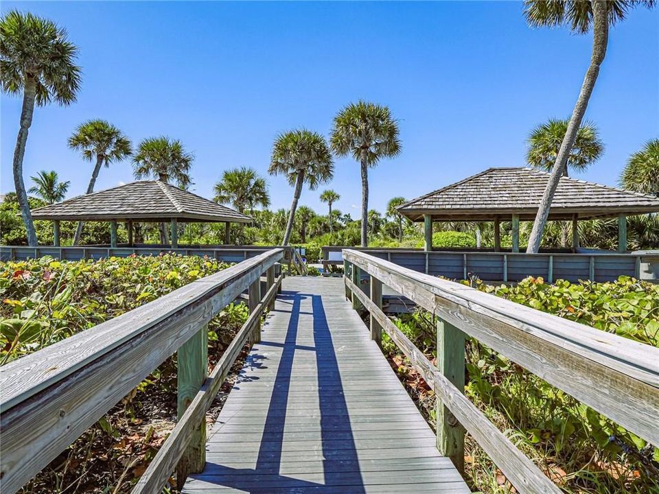 For Rent: $3,400 (2 beds, 2 baths, 1900 Square Feet)