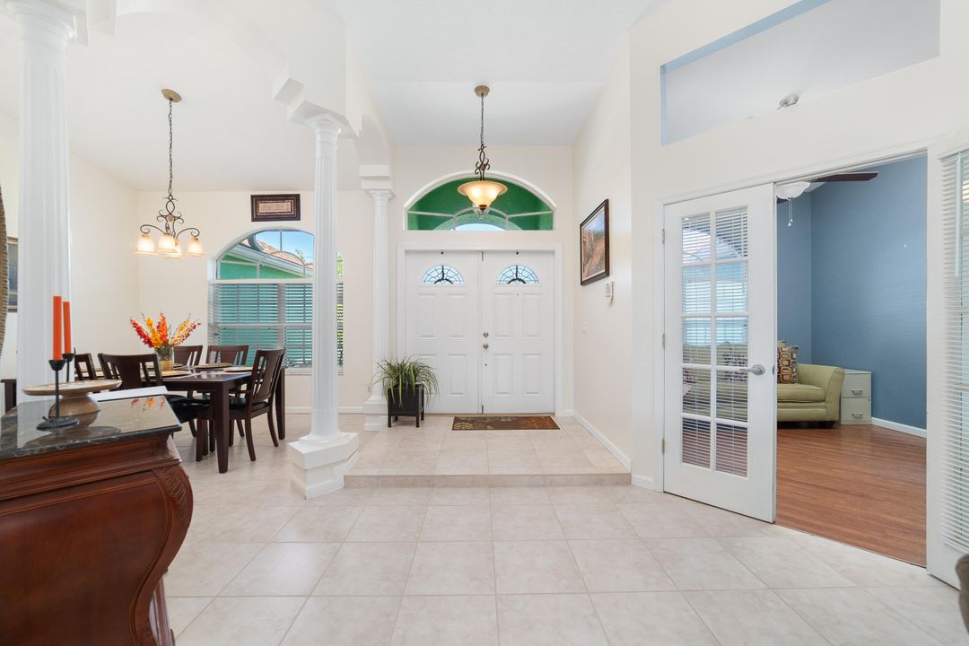 For Sale: $749,900 (3 beds, 2 baths, 2082 Square Feet)