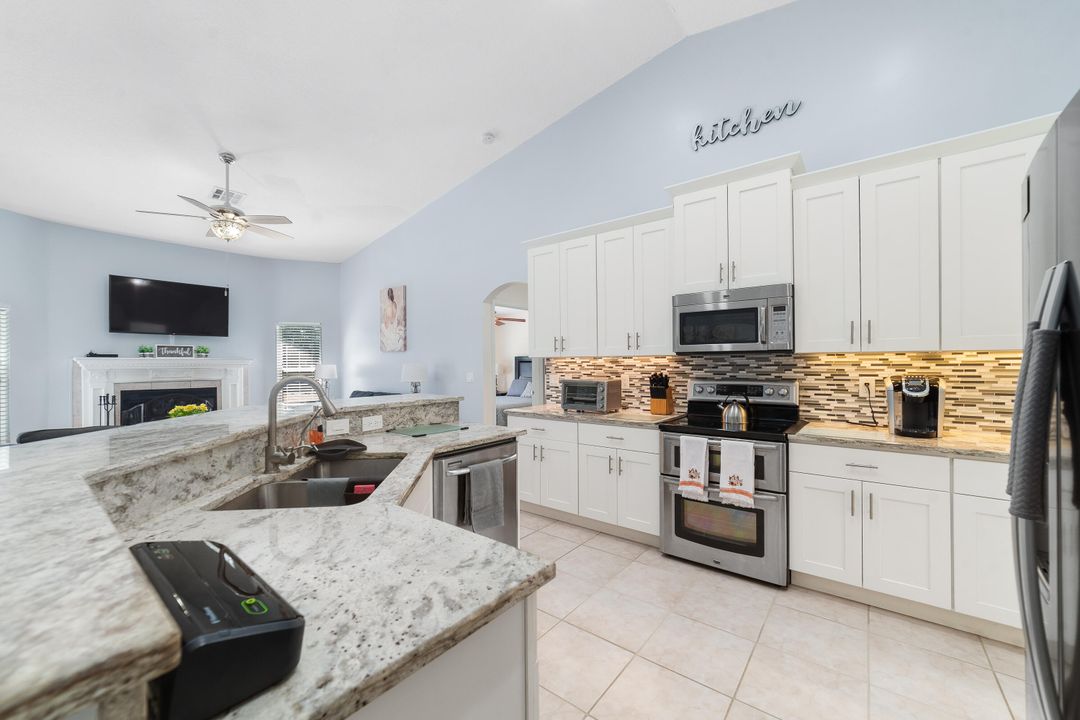 For Sale: $749,900 (3 beds, 2 baths, 2082 Square Feet)