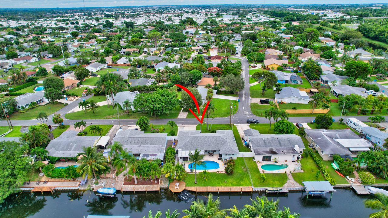 Activo con contrato: $5,400 (3 camas, 2 baños, 1609 Pies cuadrados)