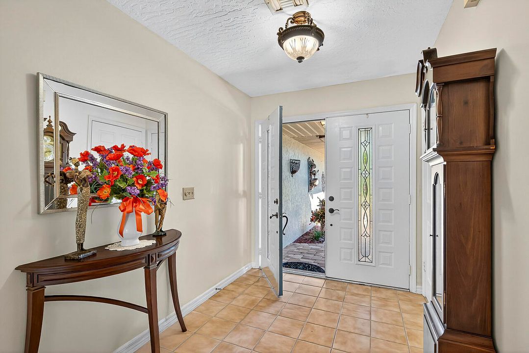 For Sale: $445,000 (3 beds, 2 baths, 2062 Square Feet)