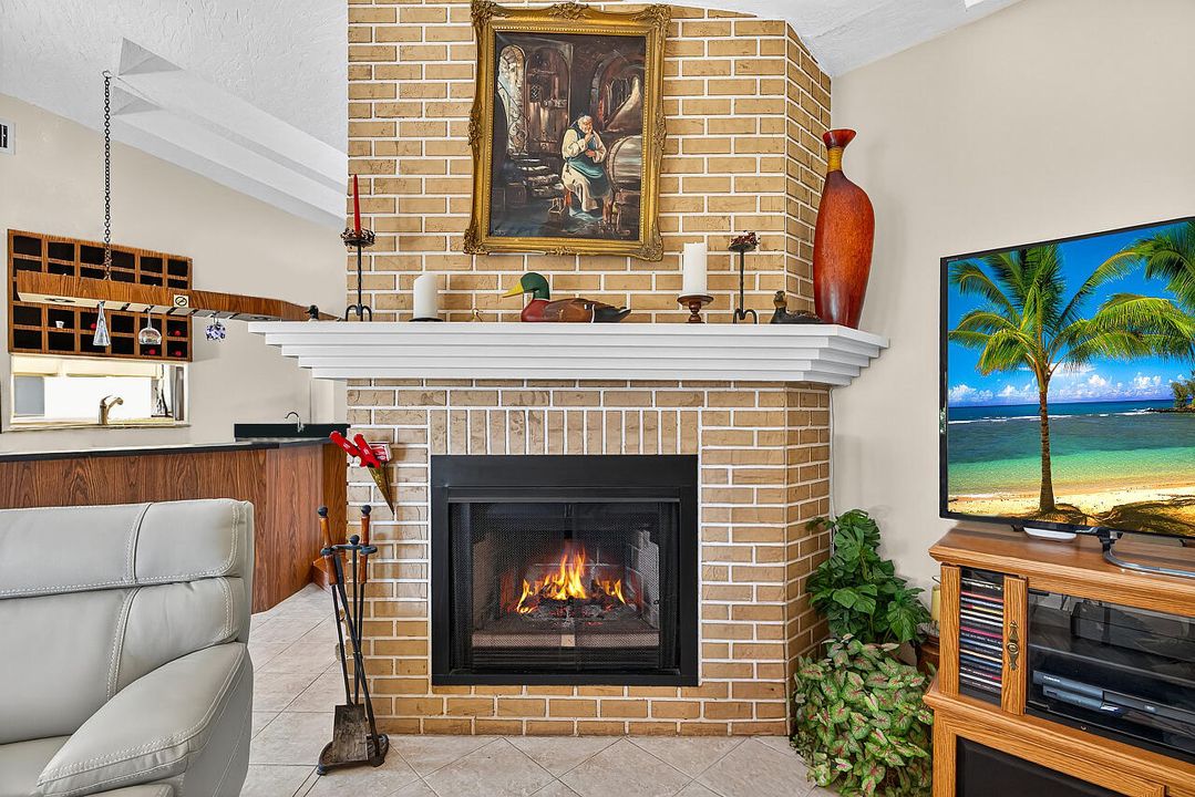 For Sale: $445,000 (3 beds, 2 baths, 2062 Square Feet)