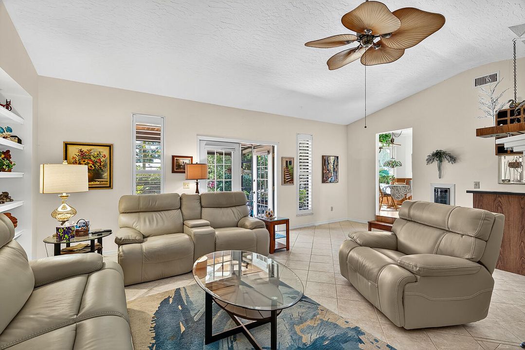 For Sale: $445,000 (3 beds, 2 baths, 2062 Square Feet)