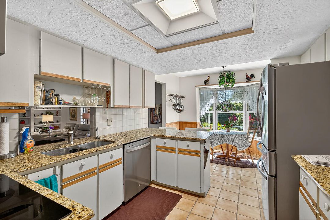 For Sale: $445,000 (3 beds, 2 baths, 2062 Square Feet)