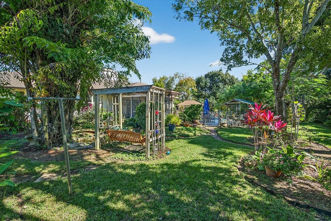 For Sale: $445,000 (3 beds, 2 baths, 2062 Square Feet)