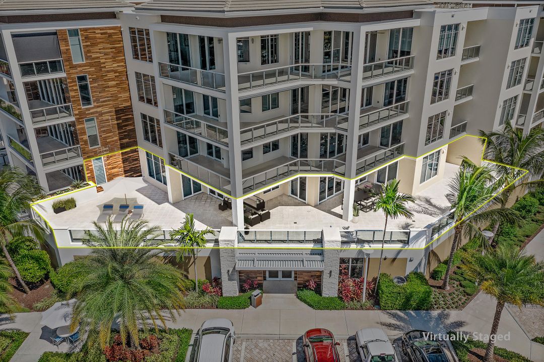 Active With Contract: $4,590,000 (4 beds, 4 baths, 3849 Square Feet)