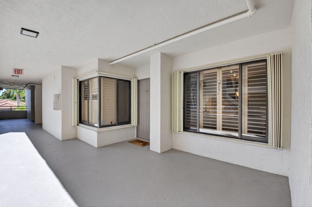 For Sale: $254,900 (2 beds, 2 baths, 1415 Square Feet)