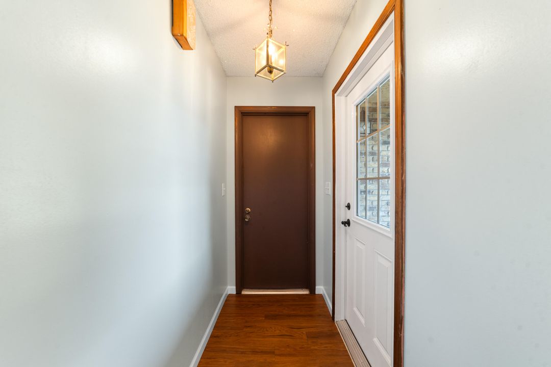 合同活跃: $530,000 (4 贝兹, 2 浴室, 1785 平方英尺)