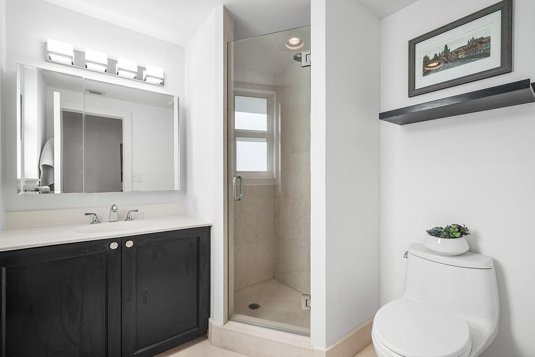 Active With Contract: $1,845,000 (3 beds, 3 baths, 2118 Square Feet)