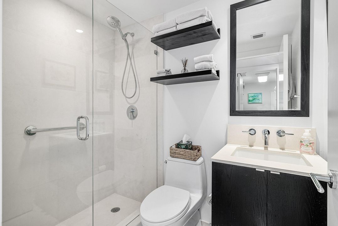 Active With Contract: $1,845,000 (3 beds, 3 baths, 2118 Square Feet)