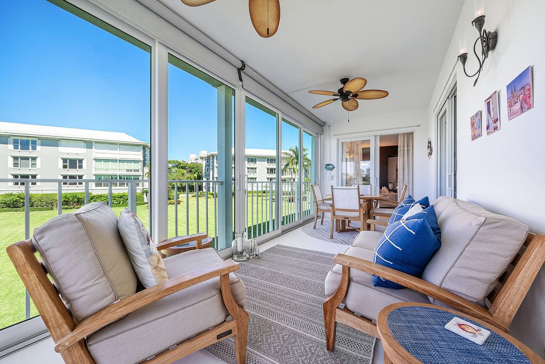 Active With Contract: $1,845,000 (3 beds, 3 baths, 2118 Square Feet)