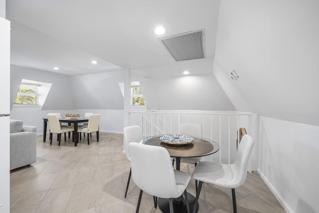 Active With Contract: $1,845,000 (3 beds, 3 baths, 2118 Square Feet)