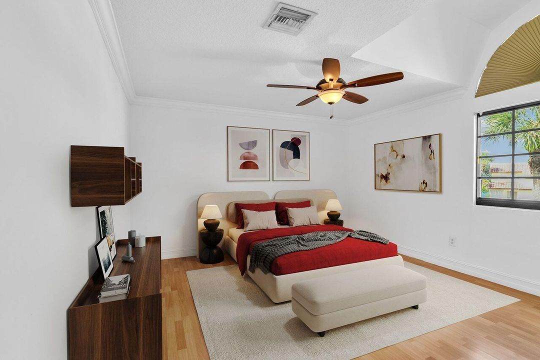 Active With Contract: $399,500 (2 beds, 2 baths, 1109 Square Feet)