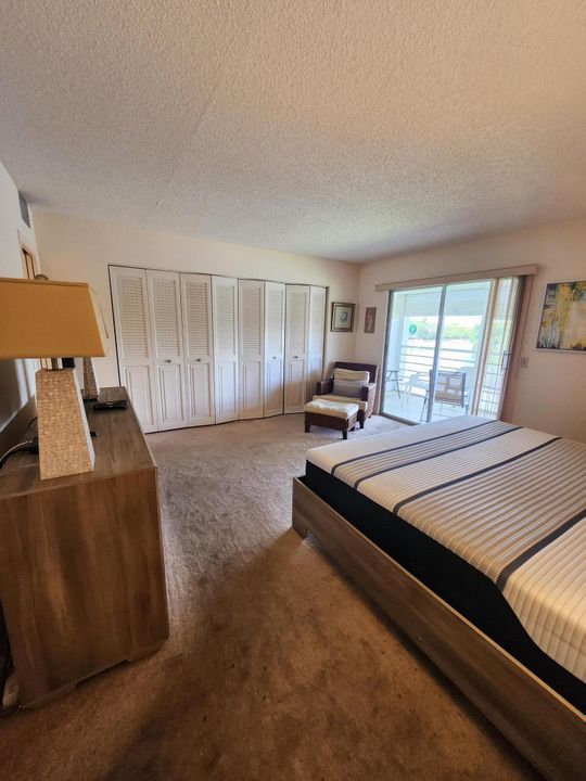 На продажу: $99,000 (1 спален, 1 ванн, 752 Квадратных фут)