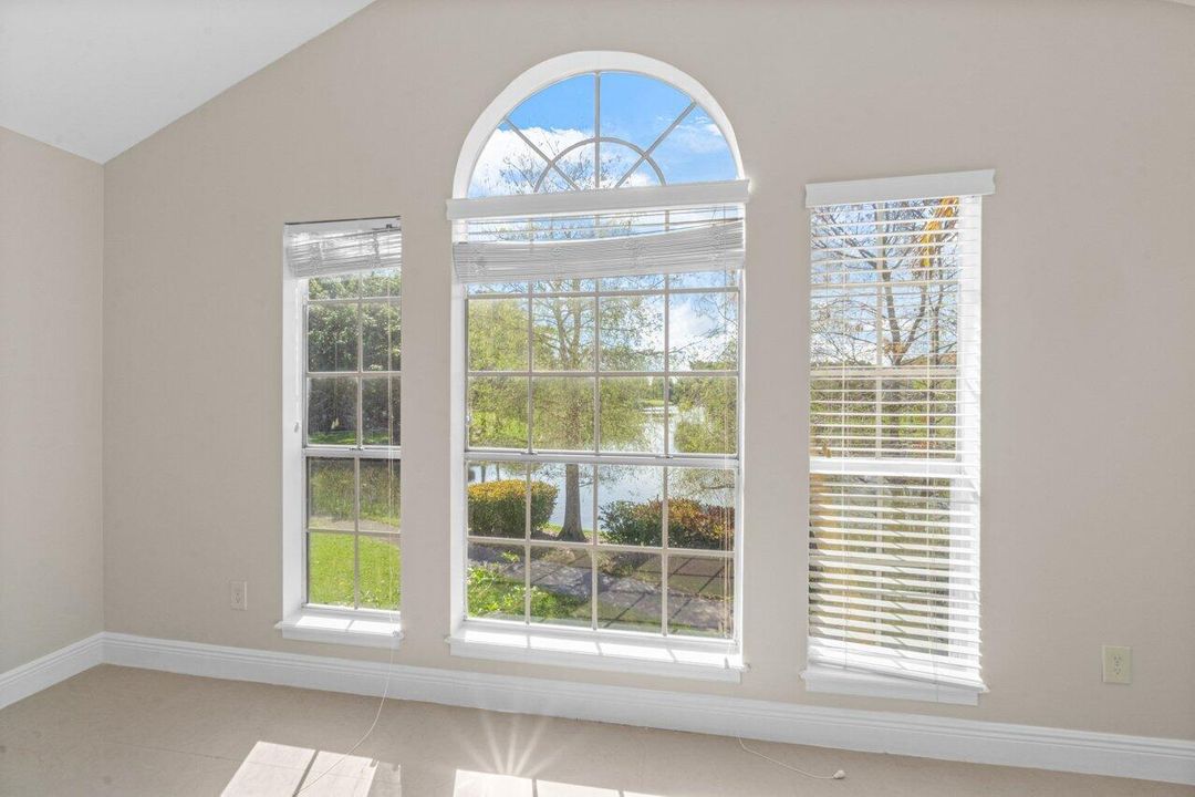 Activo con contrato: $2,500 (2 camas, 2 baños, 948 Pies cuadrados)