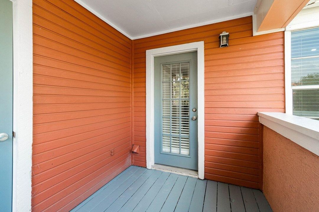 Activo con contrato: $2,500 (2 camas, 2 baños, 948 Pies cuadrados)