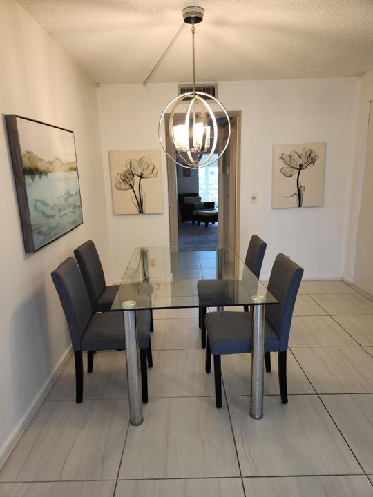 На продажу: $99,000 (1 спален, 1 ванн, 752 Квадратных фут)