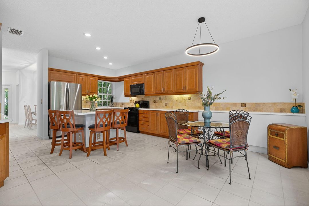 For Sale: $734,500 (3 beds, 2 baths, 2093 Square Feet)