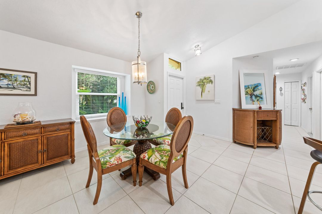 Activo con contrato: $479,000 (3 camas, 2 baños, 1303 Pies cuadrados)