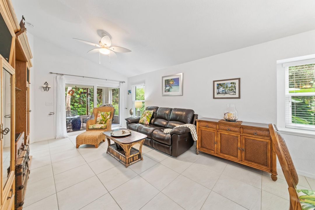 Activo con contrato: $479,000 (3 camas, 2 baños, 1303 Pies cuadrados)