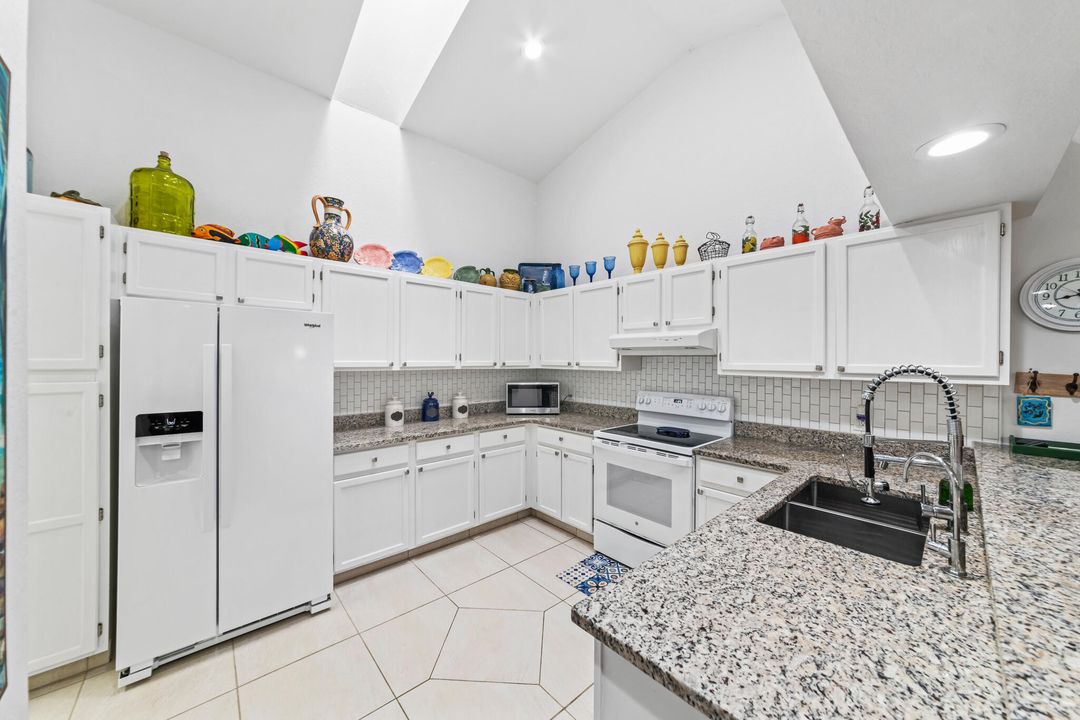 Activo con contrato: $479,000 (3 camas, 2 baños, 1303 Pies cuadrados)